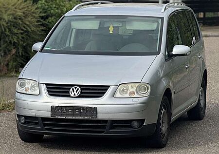 VW Touran Volkswagen 2.0 TDI Highline