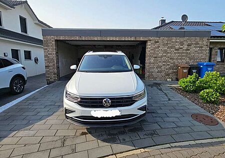 VW Tiguan Volkswagen 1.5 TSI OPF DSG Life