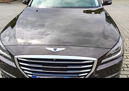 Hyundai Genesis Basis