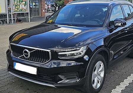 Volvo XC 40 XC40 Momentum 2WD