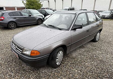 Opel Astra GL