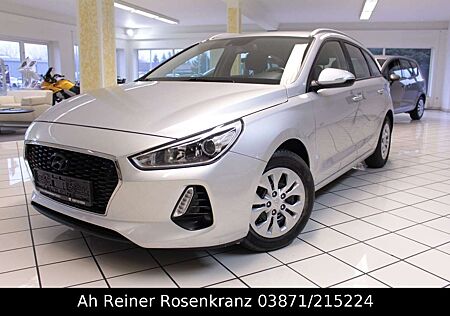 Hyundai i30 cw Family Sitzheizung - AHZ abnehmb. HU/AU