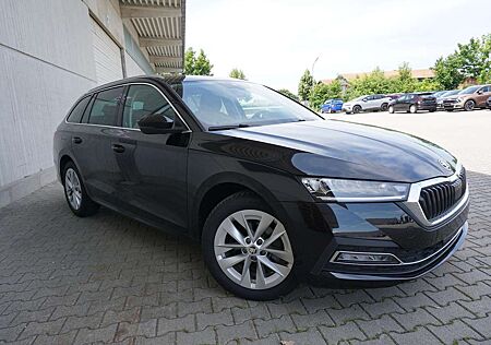 Skoda Octavia IV Combi 2.0TDI Style Navi ACC Kamera