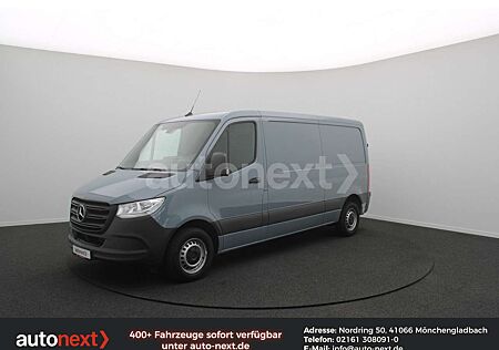 Mercedes-Benz Sprinter 211 Kompakt *1.Hand* AHK+3-Sitze (4384)
