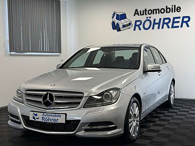 Mercedes-Benz C 180 CGI BlueEff. Elegance Aut. Bi-Xenon Navi