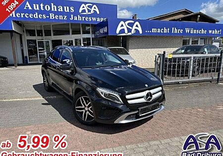 Mercedes-Benz GLA 200 Urban 8xAluräder+Rückfahrkamera+Bi-Xenon+Garagen