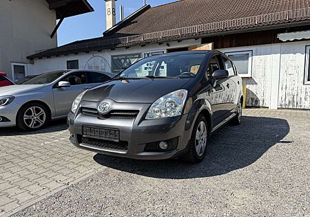 Toyota Corolla Verso 1.8 Sol-Klima-1 Hand-7 Sitzer-Scheckheft-Inspektio
