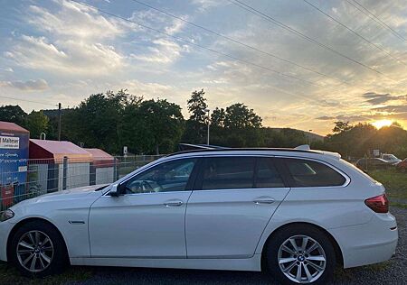 BMW 520d 520 Touring Aut. Sport Line
