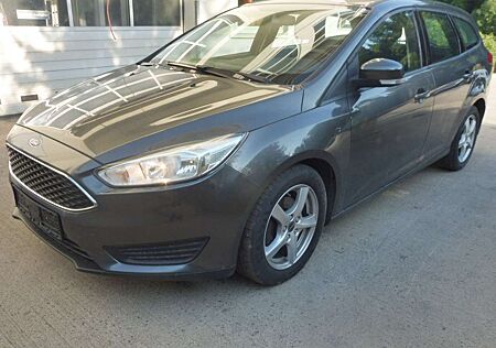 Ford Focus Turnier 1.5 TDCi DPF Start-Stopp-System Aut. Trend