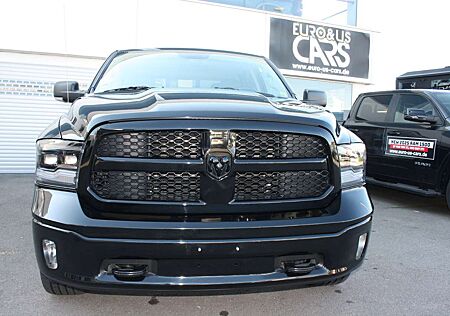 Dodge RAM 1500 Crew Cab Classic Black Leder LED NAP SHD LPG