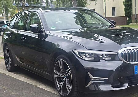 BMW 330d 330 Touring xDrive Aut. Luxury Line