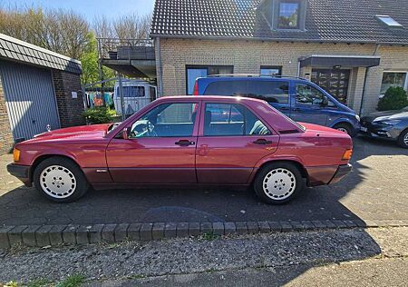 Mercedes-Benz 190 E 1.8 Sportline