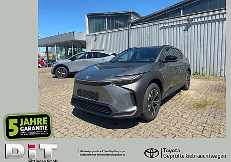 Toyota bZ4X FWD SpurH el.Heck LED KeyLess PDC ACC KAM