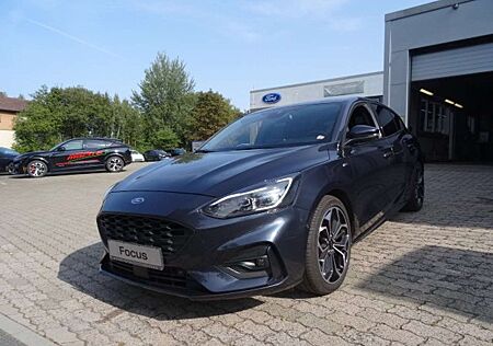 Ford Focus 1.5 EcoBoost Start-Stopp-System ST-LINE