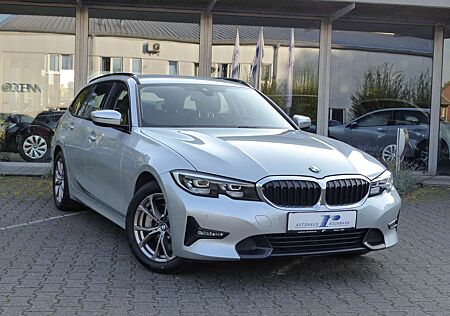 BMW 330 i Aut. sport-line Navi LED PDC DAB Teilleder