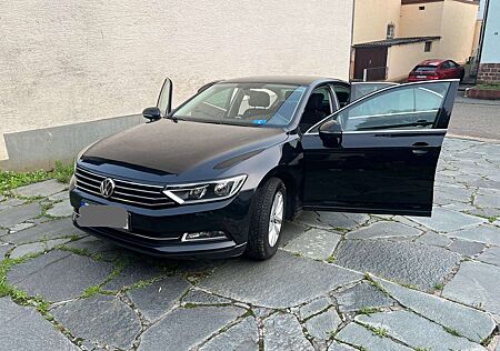 VW Passat Volkswagen 2.0 TDI (BlueMotion Technology) Comfortline