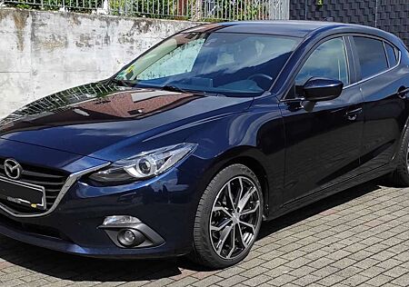 Mazda 3 SKYACTIV-D 150 Center-Line