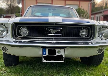 Ford Mustang 302cui