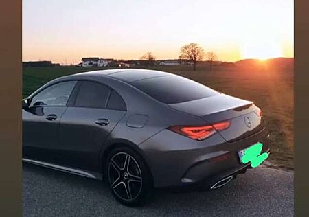 Mercedes-Benz CLA 180
