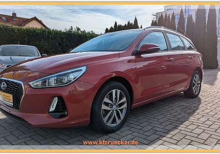 Hyundai i30 cw 1.4 Kombi Trend AHK SHZG LE-HZG PDC SHA