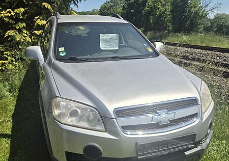 Chevrolet Captiva 2.4 2WD 5 Sitzer Gas LS