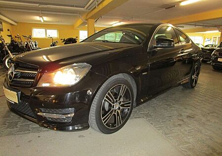 Mercedes-Benz C 180 Coupe Edition C AMG Styling