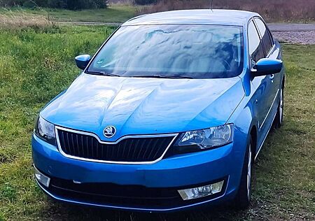 Skoda Rapid /Spaceback 1.2 TSI Ambition *1.Hand*8-fach*unfallfrei