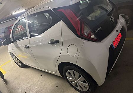 Toyota Aygo x