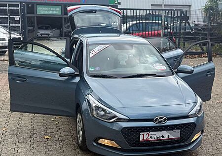 Hyundai i20 Classic Klima 2 Hand Scheckheft