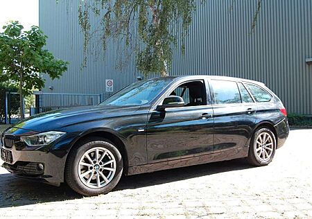 BMW 316 TouringF31.Automatik ,Klima,AHK.Kamera,58Tkm.