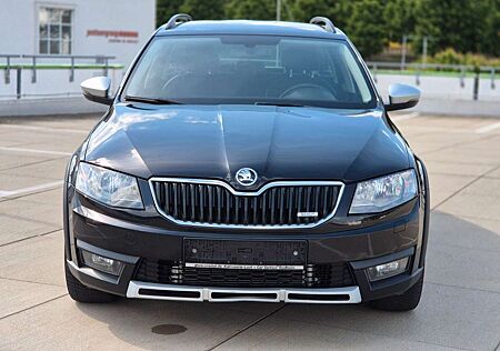 Skoda Octavia Scout 4x4 EU6 Zahnr. TÜV Neu