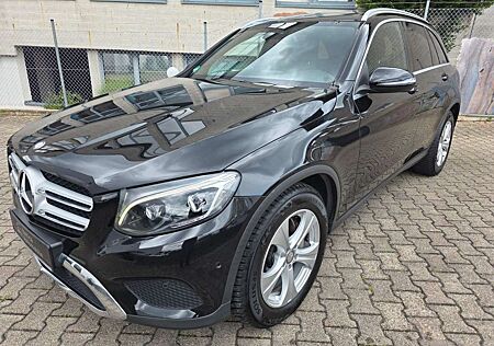 Mercedes-Benz GLC 220 d 4Matic*9G*PANORAMA*AHK*XENON