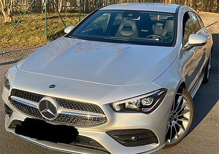 Mercedes-Benz CLA 180 Shooting Brake AMG Line