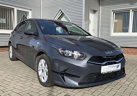 Kia Cee'd Ceed / 1,0 T-GDI APPKameraTempomat 74 kW (101 PS), Sch...