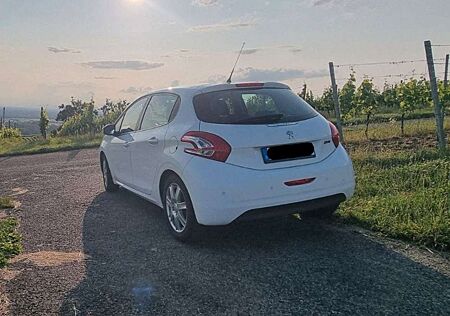 Peugeot 208 82 VTI Active