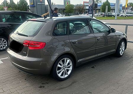 Audi A3 2.0 FSI Sportback tiptronic Ambiente