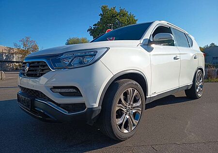 SsangYong Rexton 2.2 Diesel e-XDi 220 Sapphire 4WD AT