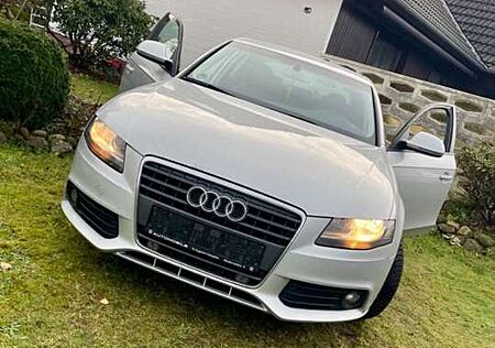 Audi A4 2.0 TDI DPF multitronic Ambiente