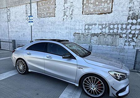 Mercedes-Benz CLA 45 AMG 4MATIC Performance Facelift Panorama Dach