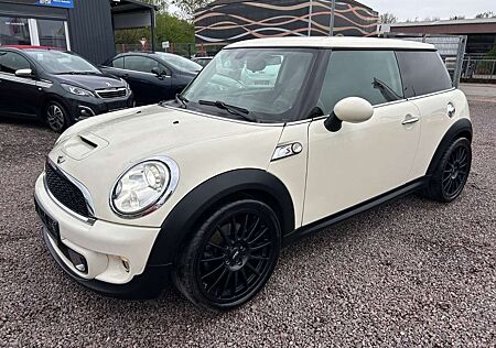 Mini Cooper S 1.6 *184PS*Xenon*Teilleder*PDC*