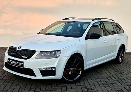 Skoda Octavia Combi RS 2.0 TDI DSG /LED/ACC/CAM/1.HAND