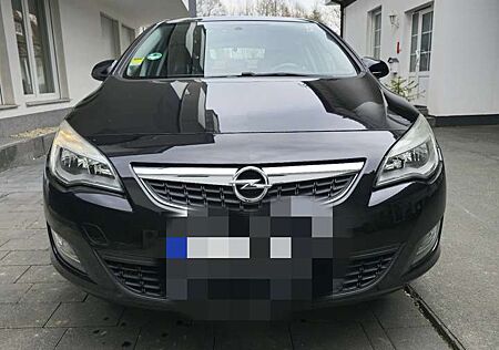 Opel Astra 1.4 ecoFLEX Selection