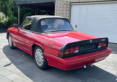 Alfa Romeo Spider 2.0