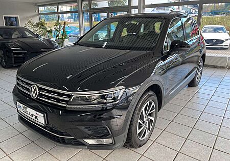 VW Tiguan Volkswagen Highline 4Motion *LED*NAVI*AbstandTemp*