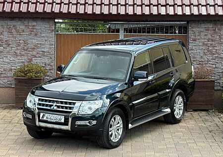 Mitsubishi Pajero 3.2 DI-D Diamant Edition (5-trg.) *1.Hand*