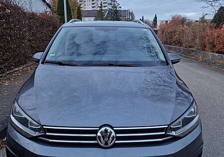 VW Touran Volkswagen 1.6 TDI SCR (Blue Motion Technology) SOUND