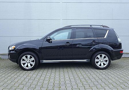 Mitsubishi Outlander Instyle 4WD+Leder+Navi+7-Sitze+1.Hand