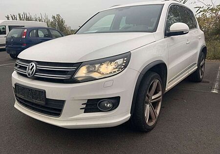 VW Tiguan Volkswagen Sport & Style BMT 4M 2.0 TDI DSG R line