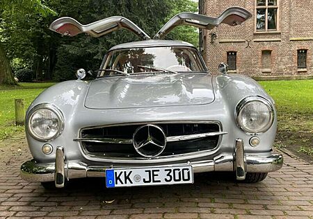 Mercedes-Benz 300 sl Gullwing Replika SLK 320 Basis