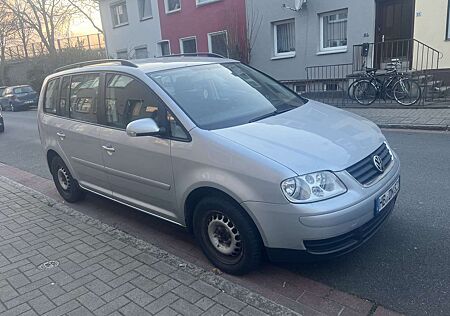 VW Touran Volkswagen Trendline